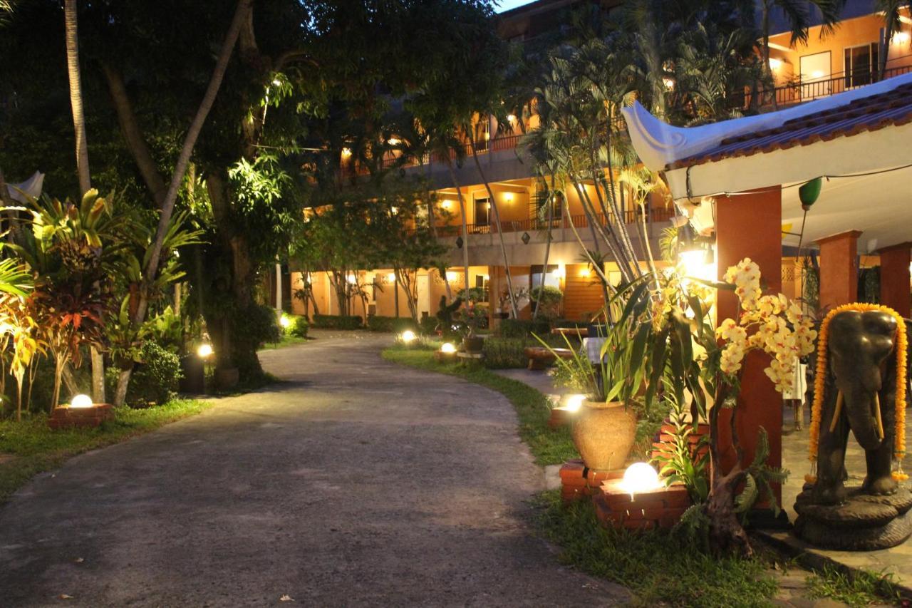 Kudos Riviera Resort Pattaya Exteriör bild